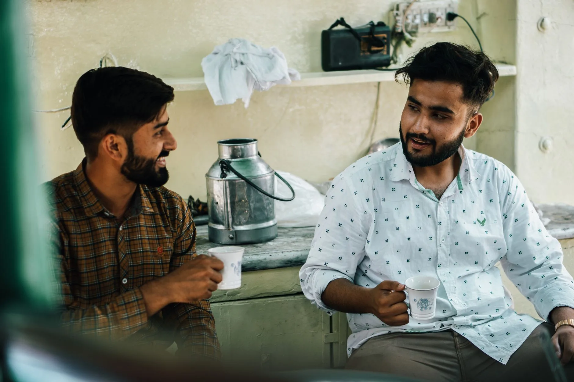 Les tea shops : cœur du street food maldivien